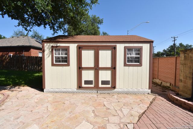 15850 Marisa Pl, San Antonio, TX 78247
