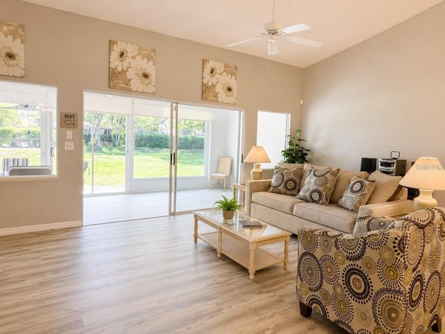 822 MCCALLISTER 822, Sun City Center, FL 33573
