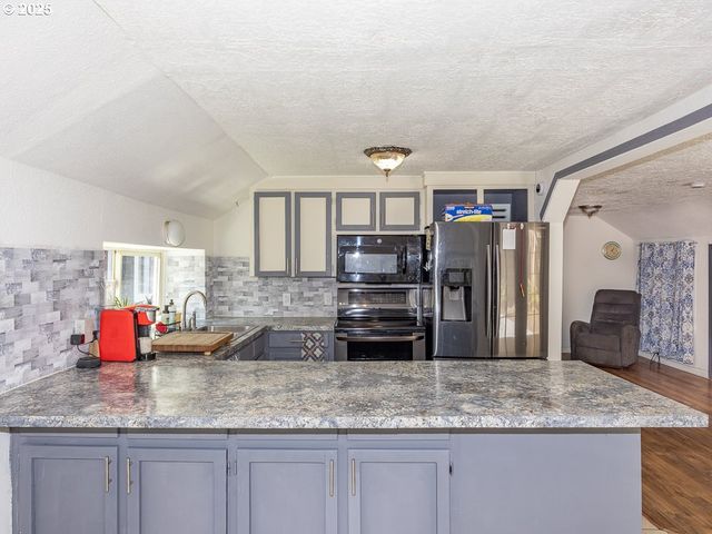 3900 Ne 122ND Ave, Vancouver, WA 98682