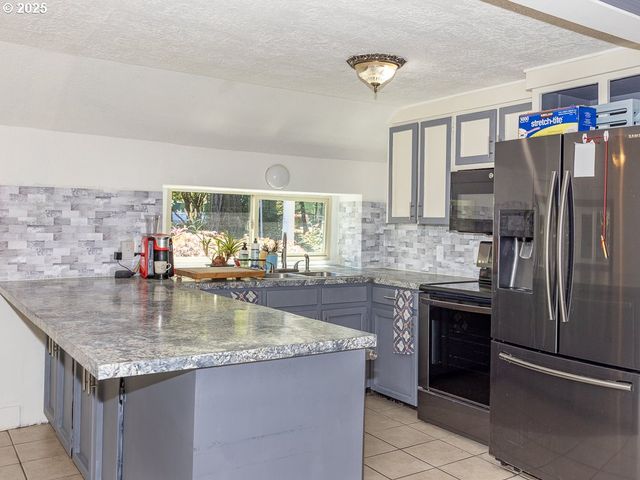 3900 Ne 122ND Ave, Vancouver, WA 98682