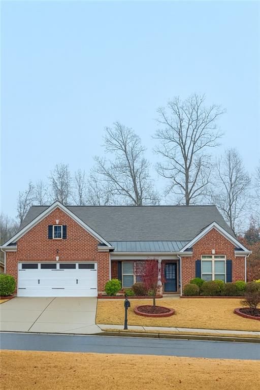 Image 1 of property listing at 289 Somerset Rose Lane, Sugar Hill, GA 30518
