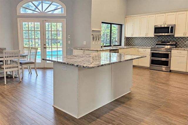 2986 CIELO CIRCLE N, Clearwater, FL 33759
