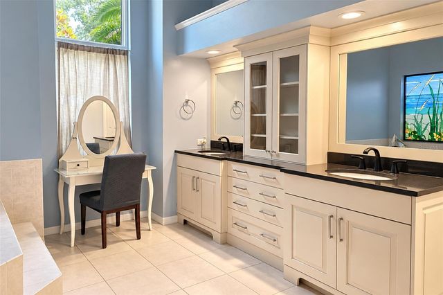 2986 CIELO CIRCLE N, Clearwater, FL 33759