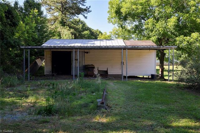 283 Crotts Drive, Lexington, NC 27295