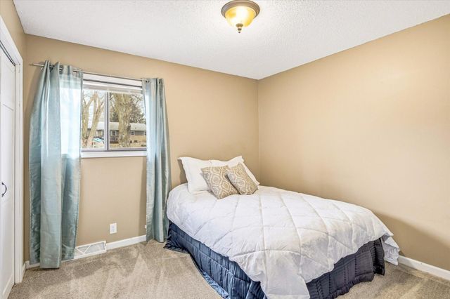 5530 Euclid Way, Farmington, MN 55024