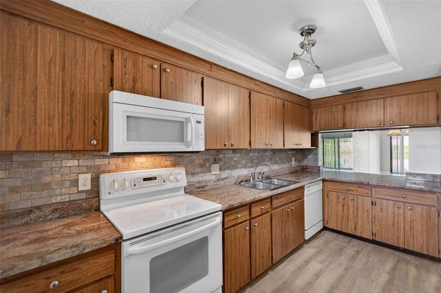 1749 S HIGHLAND AVENUE A5, Clearwater, FL 33756