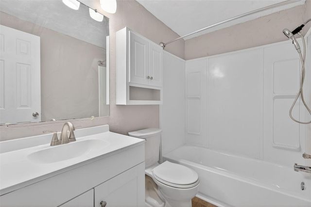 1749 S HIGHLAND AVENUE A5, Clearwater, FL 33756