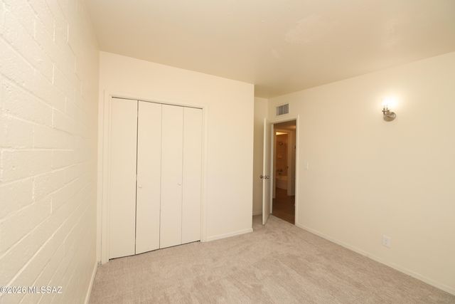 672 W Calle Sevilla, Tucson, AZ 85756