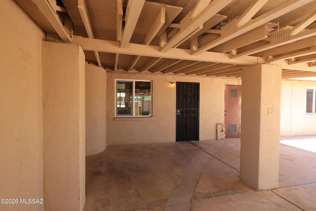 672 W Calle Sevilla, Tucson, AZ 85756
