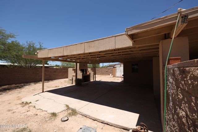 672 W Calle Sevilla, Tucson, AZ 85756