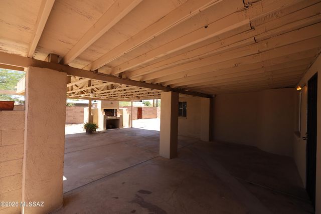 672 W Calle Sevilla, Tucson, AZ 85756