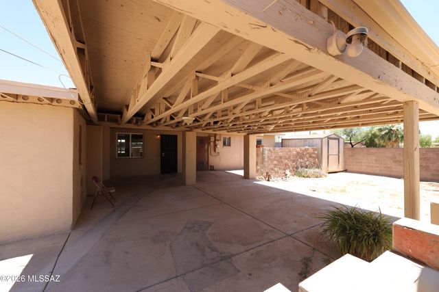 672 W Calle Sevilla, Tucson, AZ 85756