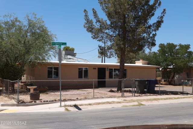 672 W Calle Sevilla, Tucson, AZ 85756