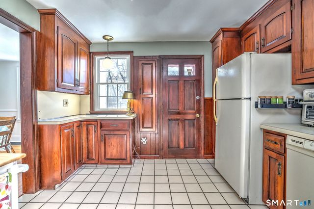 3 Wheeler Drive, Trumbull, CT 06611