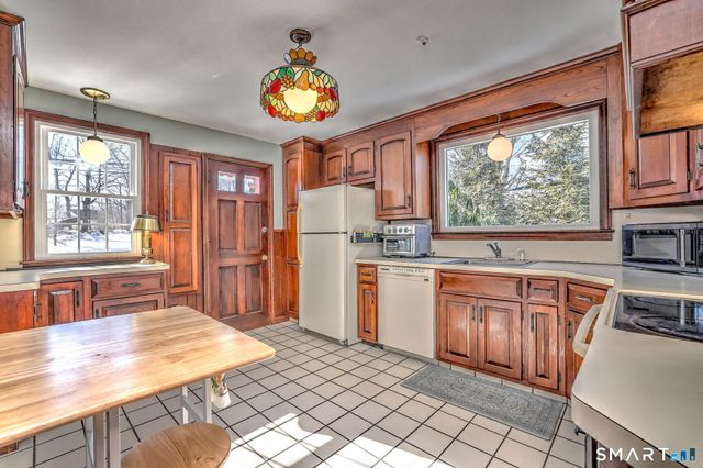 3 Wheeler Drive, Trumbull, CT 06611