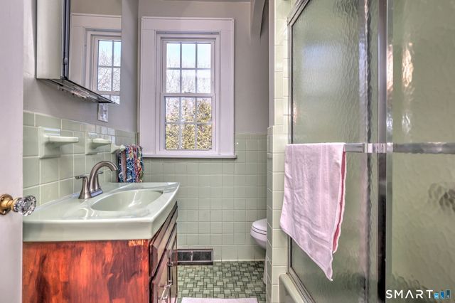 3 Wheeler Drive, Trumbull, CT 06611