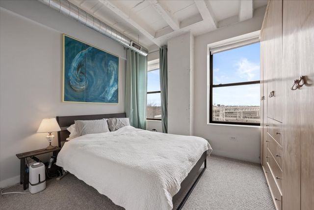 1791 W Howard Street 405, Chicago, IL 60626