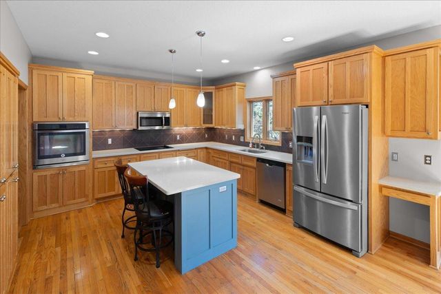 1255 Irvine Drive, Hanover, MN 55341