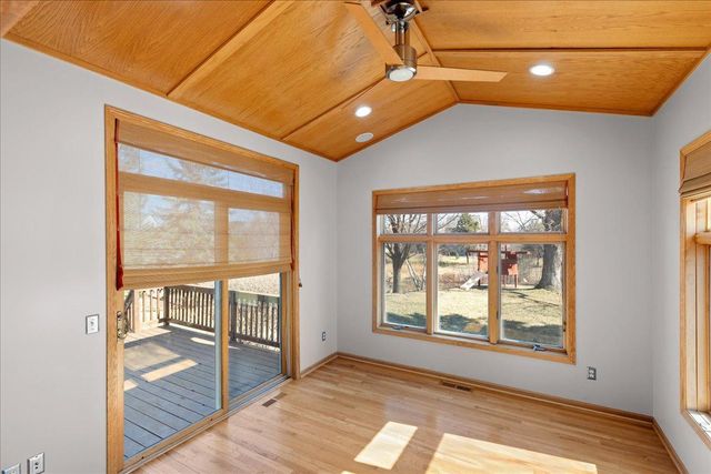 1255 Irvine Drive, Hanover, MN 55341