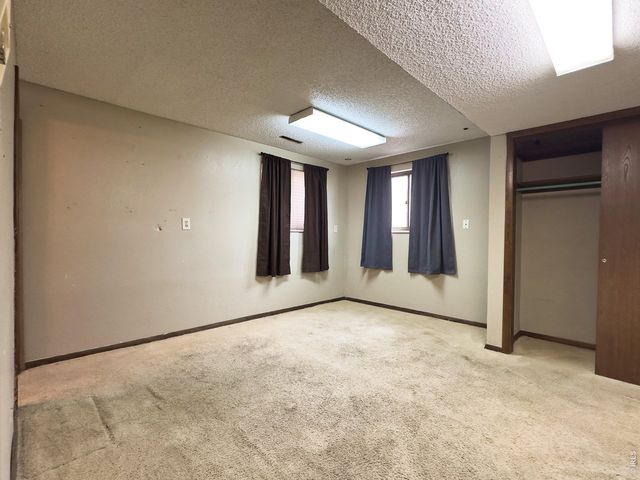 2903 Glendevey Dr, Loveland, CO 80538