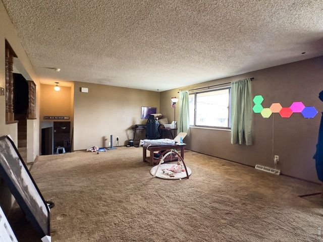 2903 Glendevey Dr, Loveland, CO 80538