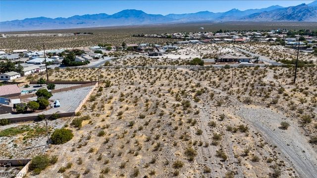 2240 South Sequoya Lane, Pahrump, NV 89048