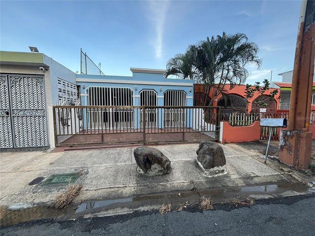 CALLE HORTENCIA URB. LA MARINA A4, Carolina, PR 00986