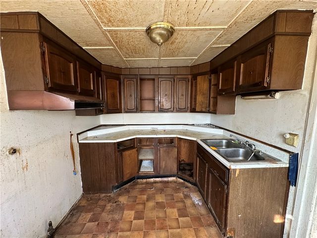 19 S Trenton Street, Dayton, OH 45417