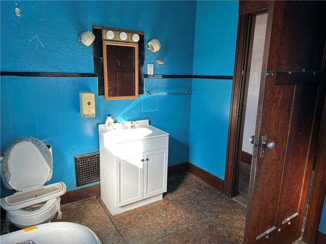 19 S Trenton Street, Dayton, OH 45417