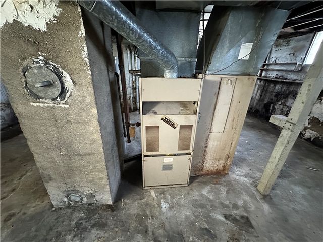 19 S Trenton Street, Dayton, OH 45417