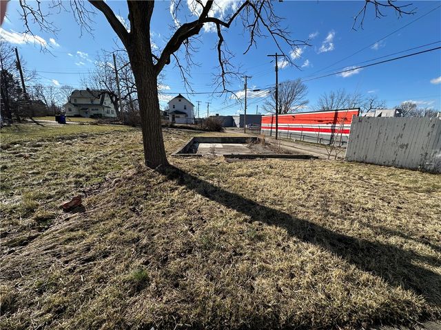 19 S Trenton Street, Dayton, OH 45417