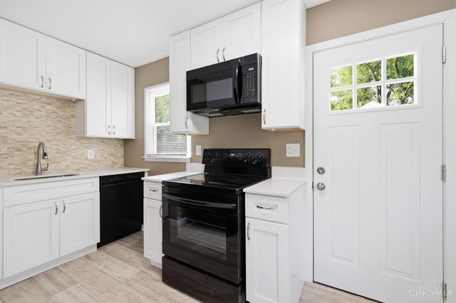 145 Millsdale Street, Cincinnati, OH 45215