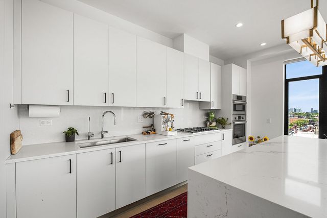 1701 W Webster Avenue 710, Chicago, IL 60614