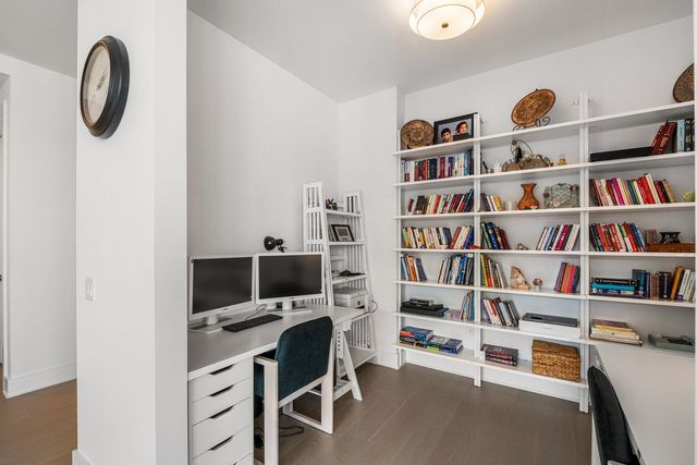 1701 W Webster Avenue 710, Chicago, IL 60614