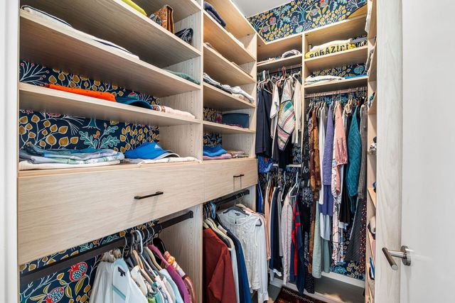 1701 W Webster Avenue 710, Chicago, IL 60614