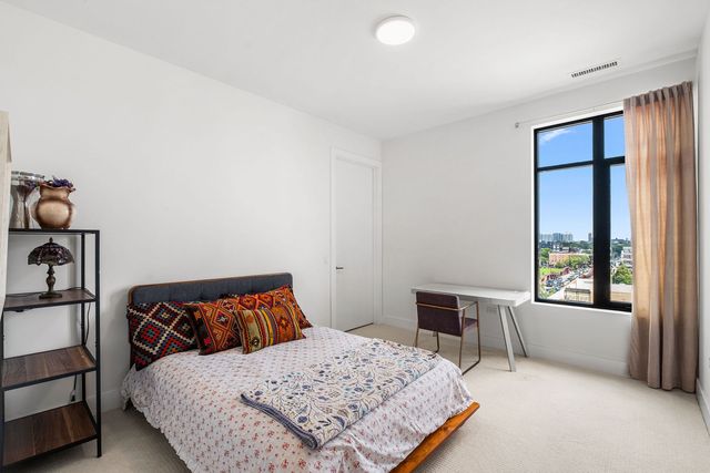 1701 W Webster Avenue 710, Chicago, IL 60614