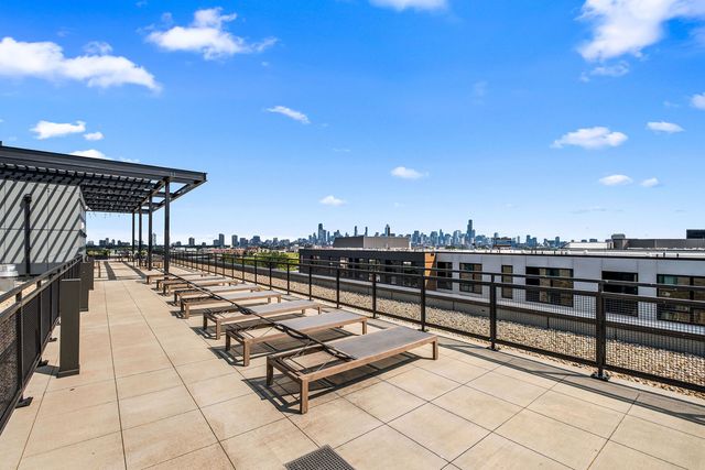 1701 W Webster Avenue 710, Chicago, IL 60614