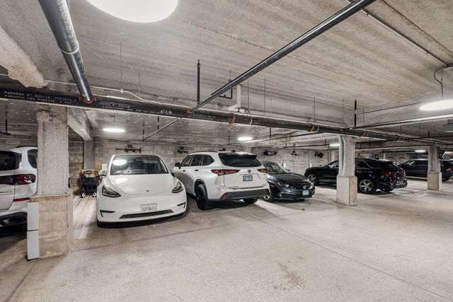 1701 W Webster Avenue 710, Chicago, IL 60614