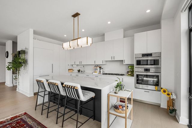 1701 W Webster Avenue 710, Chicago, IL 60614