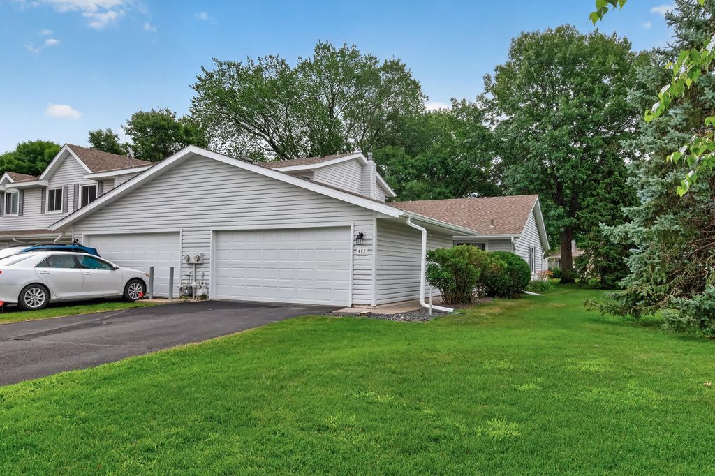 422 95th Lane NE, Blaine, MN 55434 — exterior