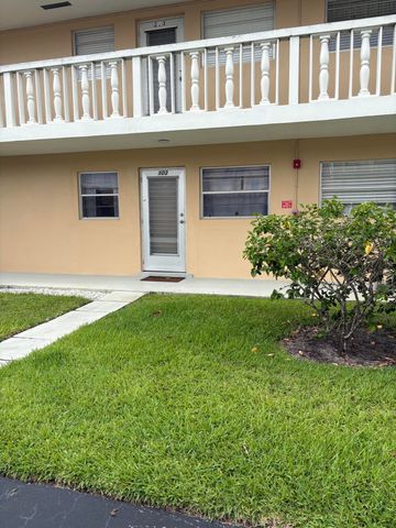 2102 NE 1st Way 103, Boynton Beach, FL 33435