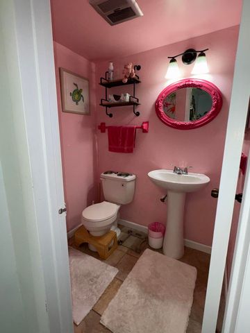 2102 NE 1st Way 103, Boynton Beach, FL 33435