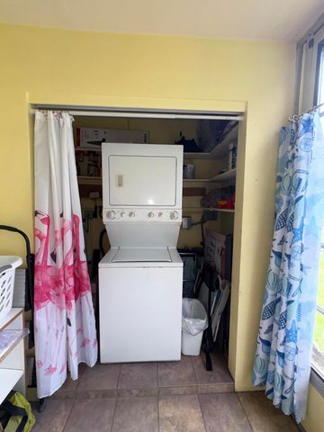 2102 NE 1st Way 103, Boynton Beach, FL 33435