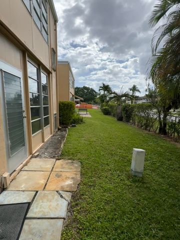 2102 NE 1st Way 103, Boynton Beach, FL 33435
