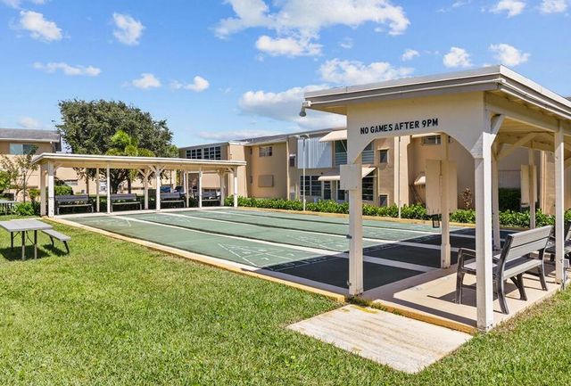 2102 NE 1st Way 103, Boynton Beach, FL 33435