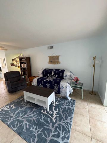 2102 NE 1st Way 103, Boynton Beach, FL 33435