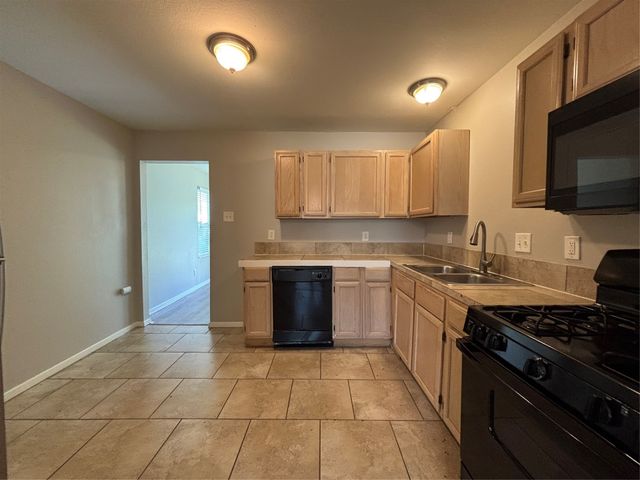 1821 Sandy Lane, Mesquite, TX 75149