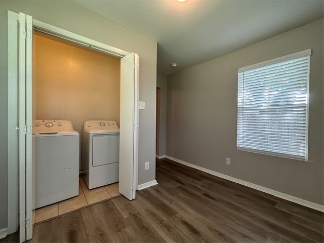 1821 Sandy Lane, Mesquite, TX 75149