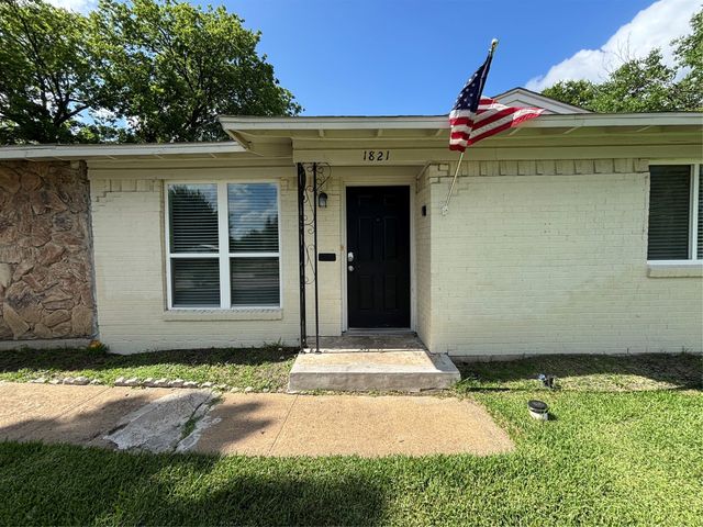1821 Sandy Lane, Mesquite, TX 75149