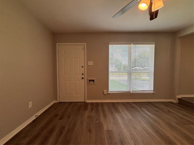 1821 Sandy Lane, Mesquite, TX 75149